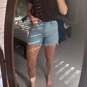 Abercrombie High Rise Dad Short - Medium Wash (Size 29)